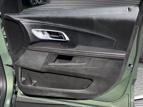 Used 2015 Chevrolet Equinox LT w/ Driver Convenience Package image 26