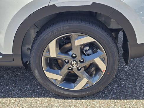 New 2026 Hyundai Venue SEL FWD image 15