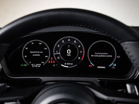 Certified 2026 Porsche Cayenne Coupe AWD/4WD image 15