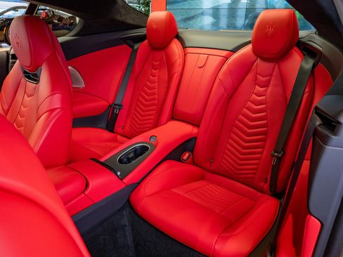 Used 2024 Maserati GranTurismo Trofeo image 13