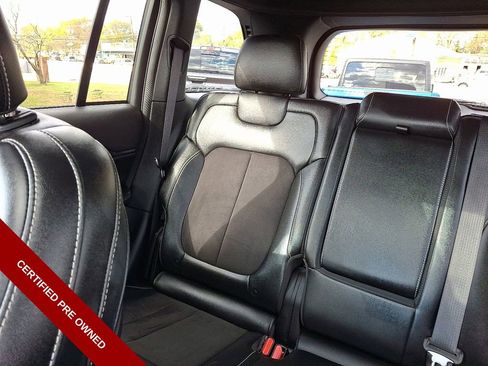 Used 2023 Jeep Grand Cherokee Altitude image 18