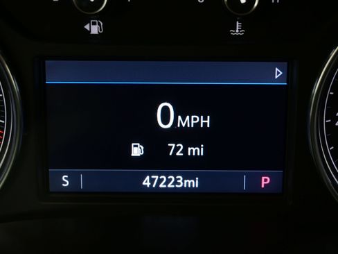 Used 2022 Buick Enclave Essence AWD/4WD image 28