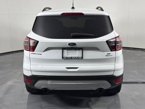 Used 2018 Ford Escape SE FWD image 6