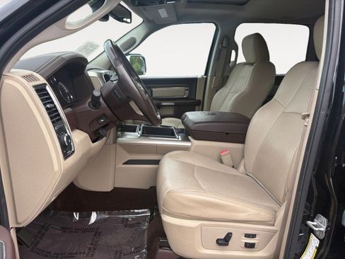 Used 2013 RAM 2500 Laramie w/ Convenience Group image 2