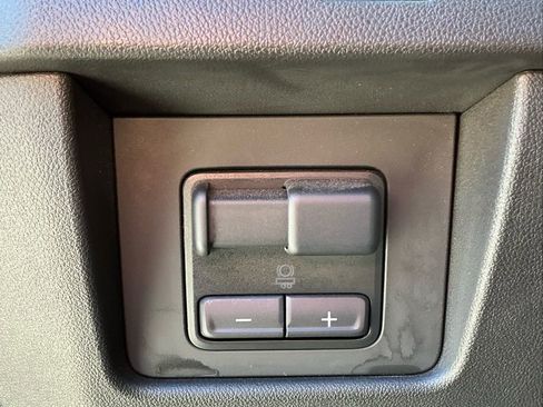 Certified 2024 GMC Canyon Elevation w/ Elevation Premium Package image 27