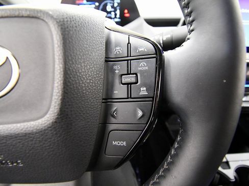 Used 2024 Toyota Prius XLE image 20