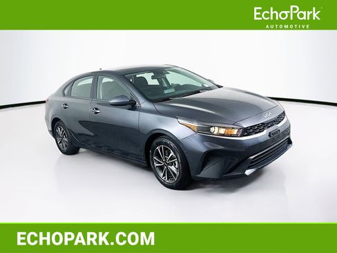 Used 2024 Kia Forte LXS image 1