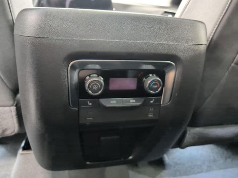 Certified 2025 Chevrolet Tahoe High Country AWD/4WD image 22