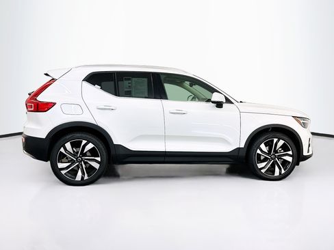 Used 2023 Volvo XC40 B5 Plus w/ Climate Package AWD/4WD image 10