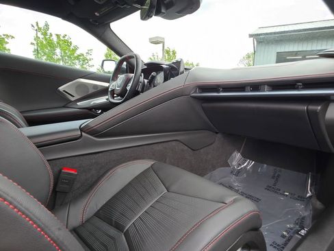 Used 2024 Chevrolet Corvette Stingray Premium Cpe w/ 3LT image 21