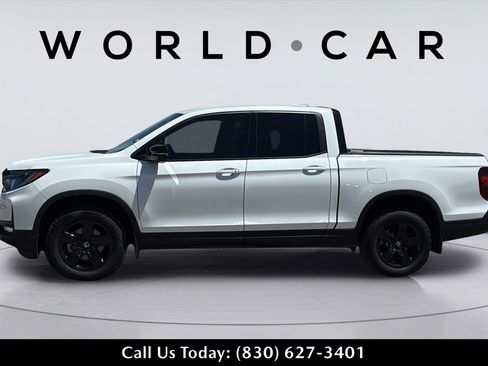Used 2025 Honda Ridgeline Black Edition image 12