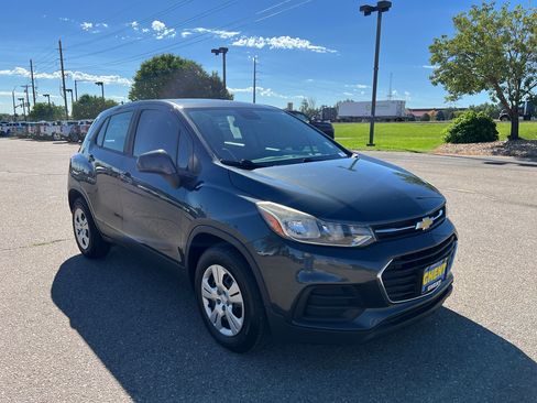 Used 2019 Chevrolet Trax LS w/ LPO, Cargo Package FWD image 37