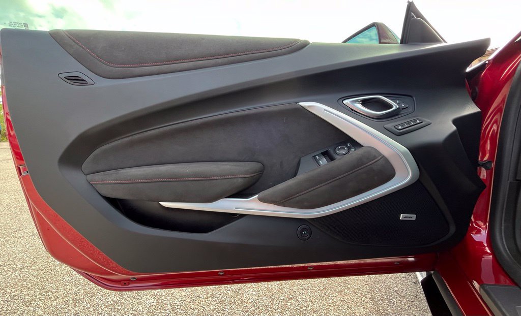 Used 2020 Chevrolet Camaro ZL1 RWD image 14