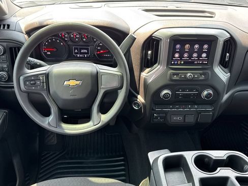 Used 2024 Chevrolet Silverado 2500 Custom w/ Custom Convenience Package AWD/4WD image 23