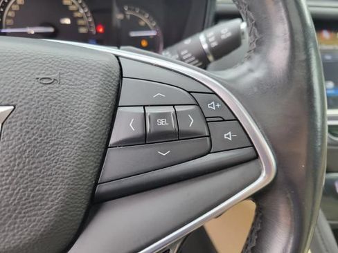 Used 2017 Cadillac XT5 Luxury w/ Driver Awareness Package AWD/4WD image 26