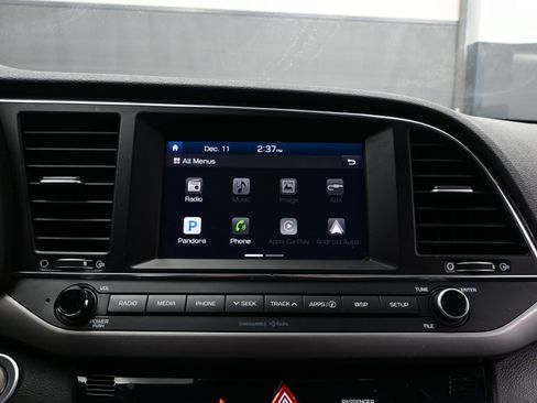 Used 2017 Hyundai Elantra Value Edition image 18