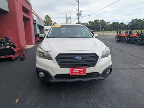 Used 2015 Subaru Outback 2.5i Premium AWD/4WD image 3