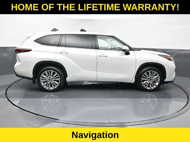 Used 2025 Toyota Highlander Platinum AWD/4WD image 7