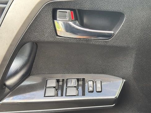 Used 2018 Toyota RAV4 SE w/ Power Extra Value Package FWD image 24