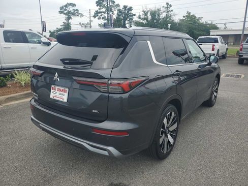 Used 2025 Mitsubishi Outlander SEL FWD image 8