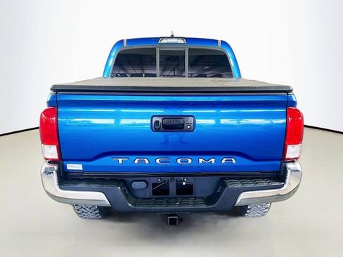 Used 2016 Toyota Tacoma SR5 RWD image 7