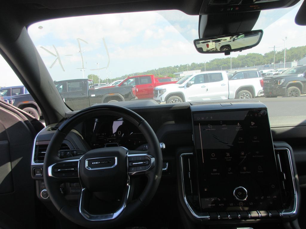 New 2026 GMC Yukon Denali w/ Denali Reserve Package AWD/4WD image 18