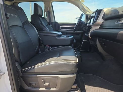 Used 2024 RAM 2500 Laramie AWD/4WD image 15