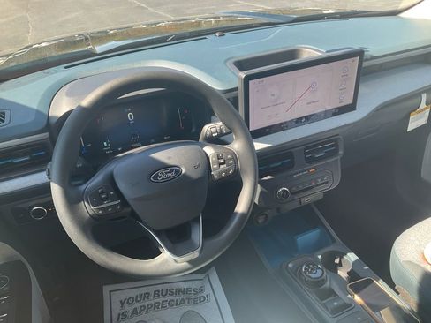 New 2026 Ford Maverick XLT image 25