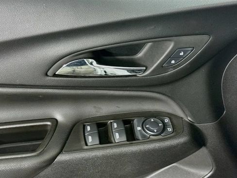 Used 2024 Chevrolet Equinox LT AWD/4WD image 17