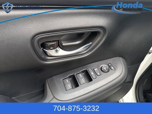 New 2026 Honda HR-V LX image 20