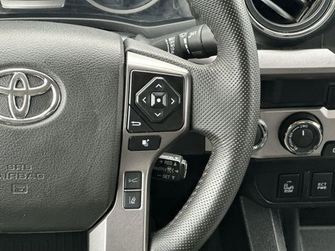 Used 2023 Toyota Tacoma SR image 21