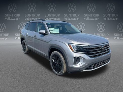 New 2025 Volkswagen Atlas SE image 33