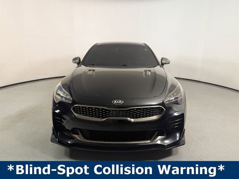 Used 2020 Kia Stinger GT2 image 2