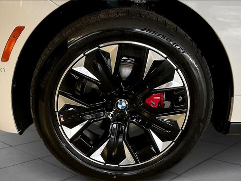Used 2026 BMW iX xDrive60 w/ M Sport Package AWD/4WD image 11