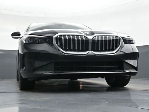 New 2026 BMW 530i xDrive w/ Premium Package AWD/4WD image 36