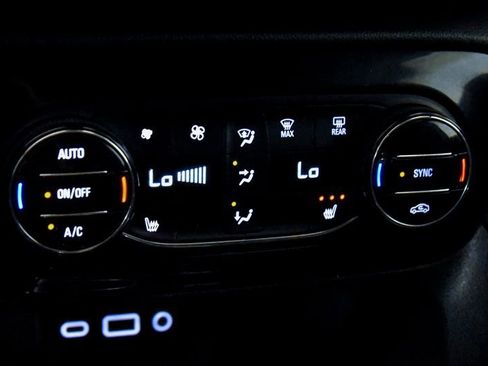 Used 2021 Buick Encore GX Select FWD image 22