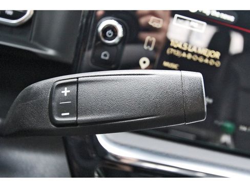 Used 2025 GMC Sierra 2500 Denali w/ Denali Reserve Package AWD/4WD image 17