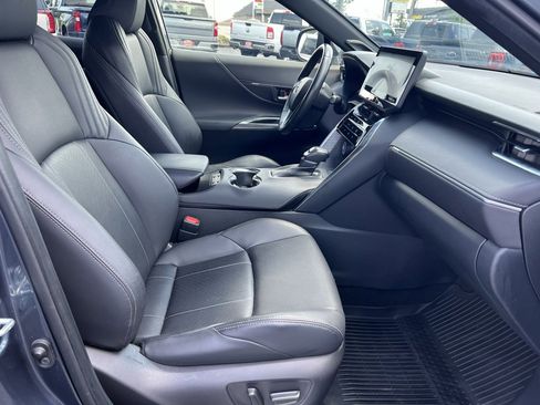 Used 2021 Toyota Venza Limited w/ Advanced Technology Package image 36