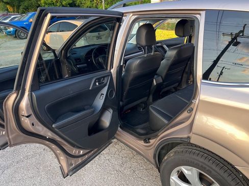 Used 2014 Subaru Forester 2.5i Touring image 12