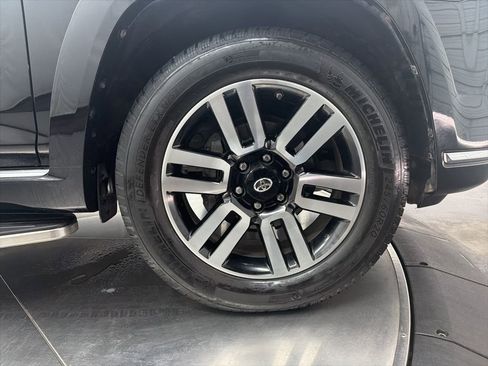 Used 2018 Toyota 4Runner Limited image 9