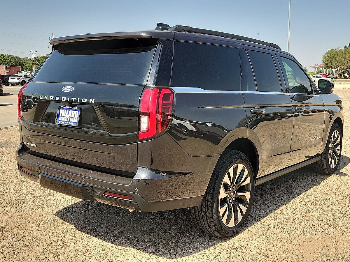 New 2027 Ford Expedition Platinum w/ Driver's Package AWD/4WD image 3