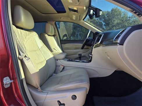 Used 2014 Jeep Grand Cherokee Limited image 17