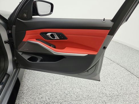 Used 2025 BMW M3 Competition w/ Executive Package RWD image 21