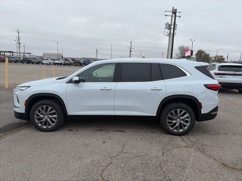 New 2026 Buick Enclave Preferred image 3