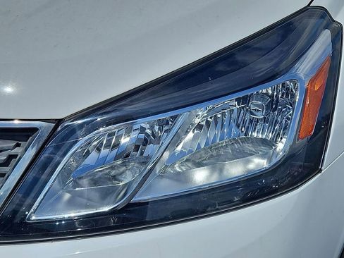 Used 2016 Chevrolet Traverse LS FWD image 10