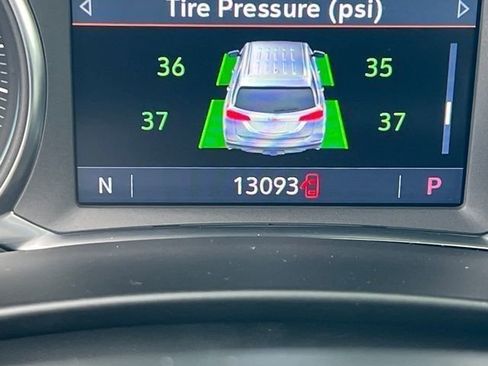 Certified 2024 Chevrolet Equinox RS image 32