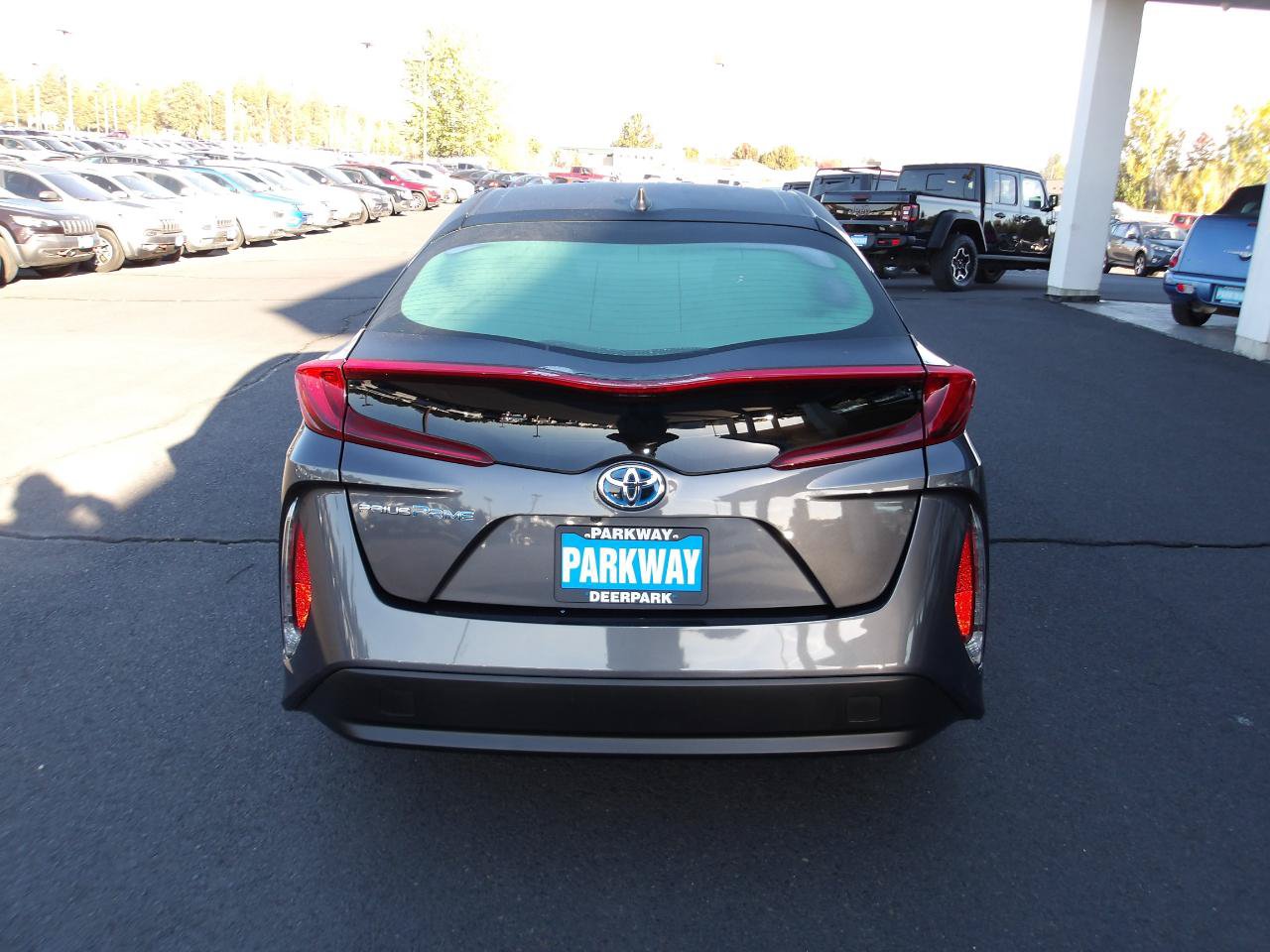 Used 2018 Toyota Prius Prime Premium FWD image 4
