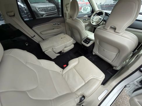 Used 2022 Volvo XC90 T6 Inscription w/ Advanced Package image 9