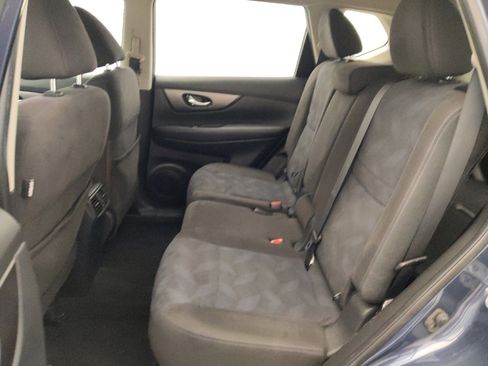 Used 2015 Nissan Rogue S FWD image 18