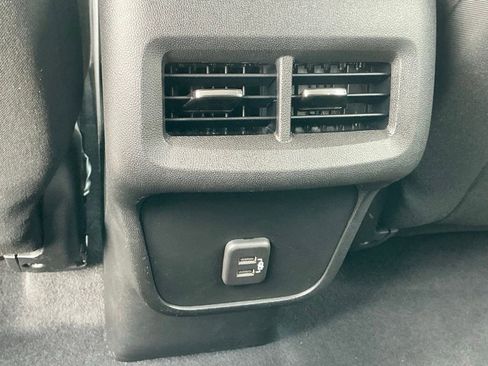 Used 2021 Chevrolet Equinox LS w/ LS Convenience Package FWD image 14